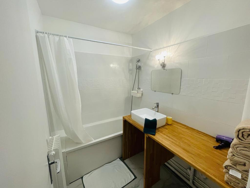 Appartement Bastille - Voltaire - Saint Paul - Centre De Paris - 5 Pers Buitenkant foto